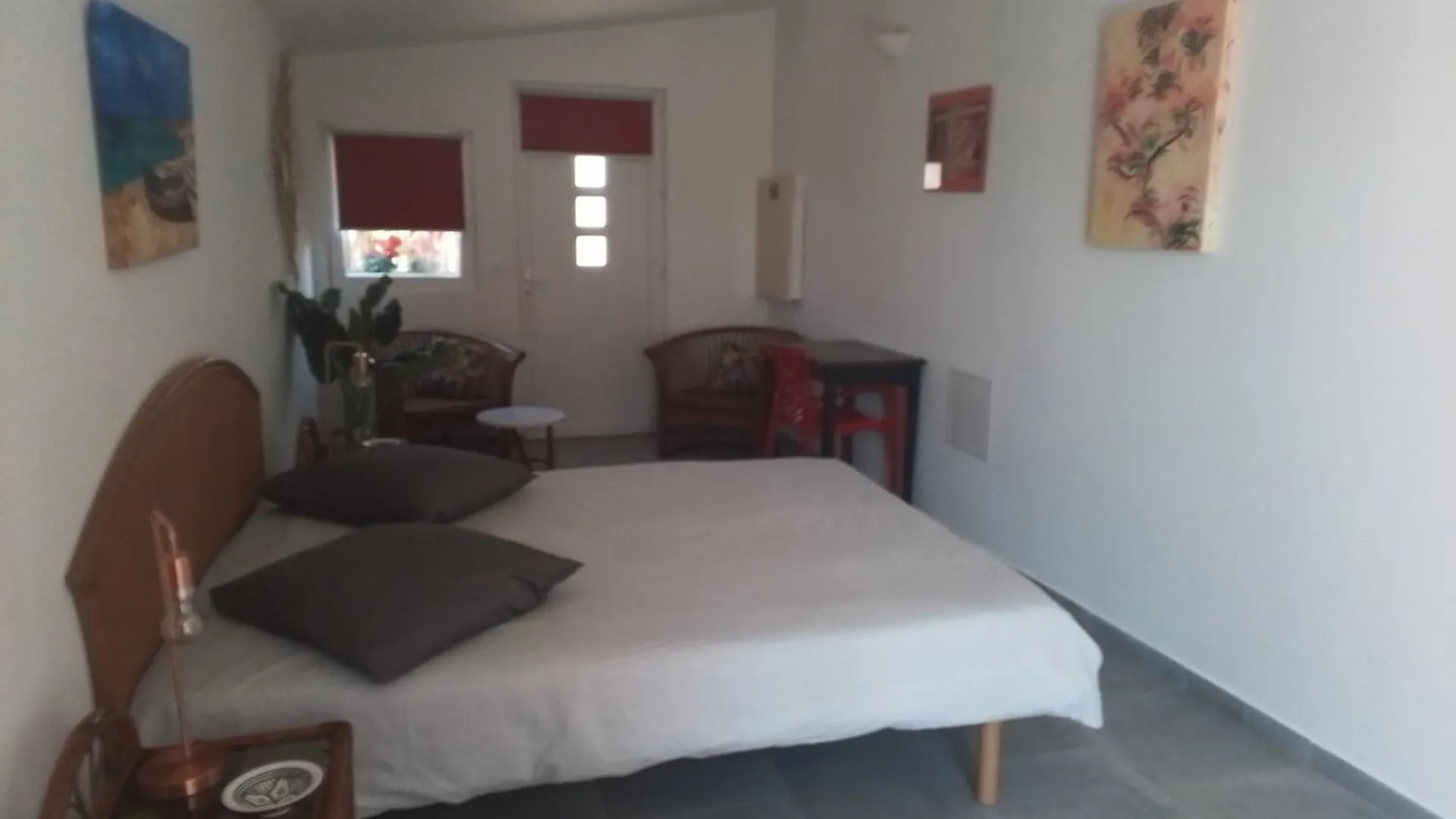 Suite Parentale Avec Piscine Vinon-sur-Verdon 0*,  France